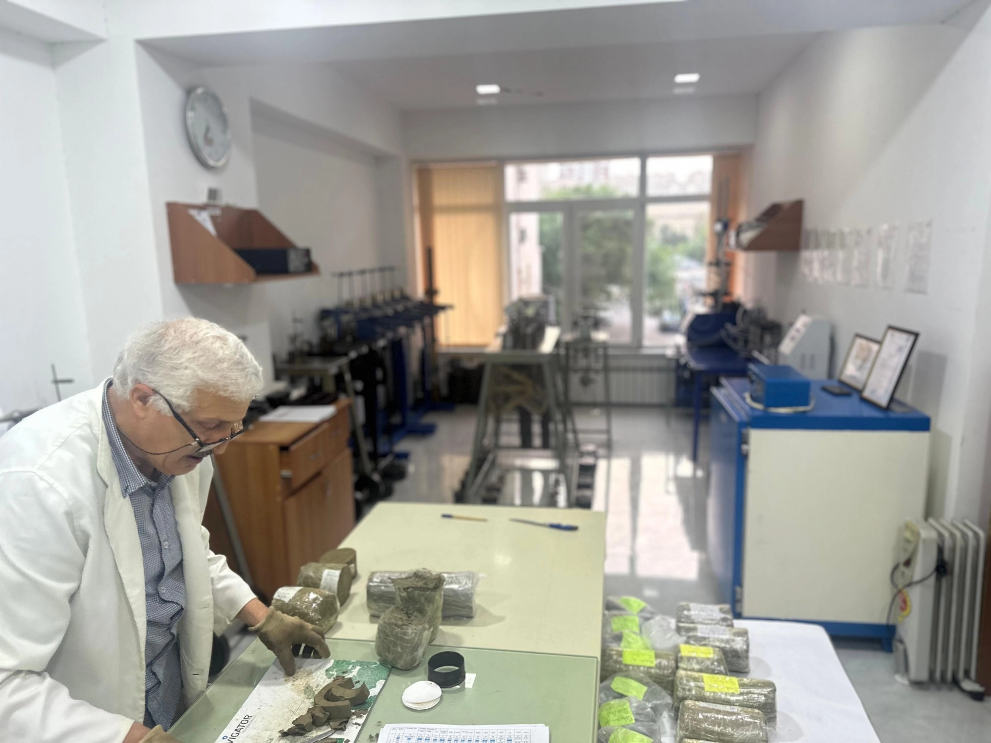 Qruntların Laboratoriya Tədqiqatları